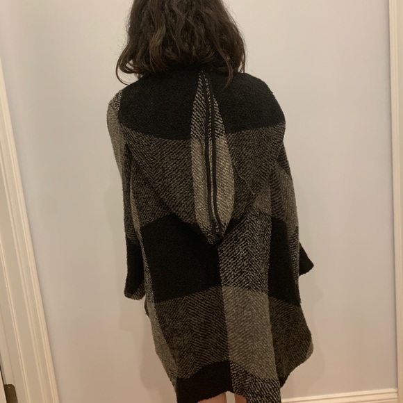 Urban Outfitters Pattern Jacket Sweater XS - Picture 4 of 4